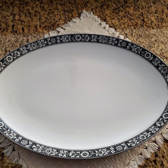 SANGO NAVARRO #6283 Large Oval Serving Platter Gray Floral 16" x 12" ~ JAPAN - Picture 2 of 5